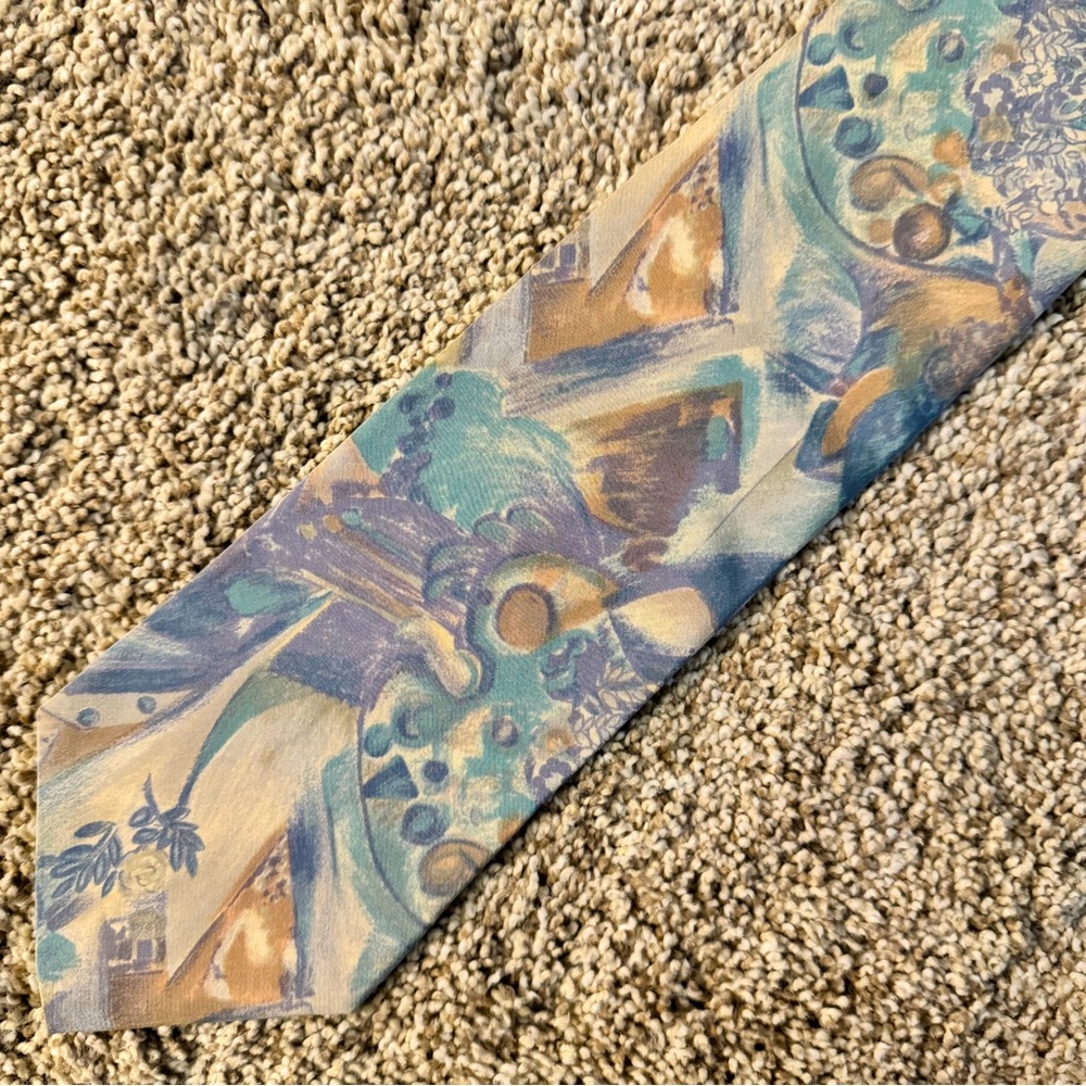 EUC Vintage Geoffrey Beene 100% Silk Tie Necktie with Impressionistic Designs